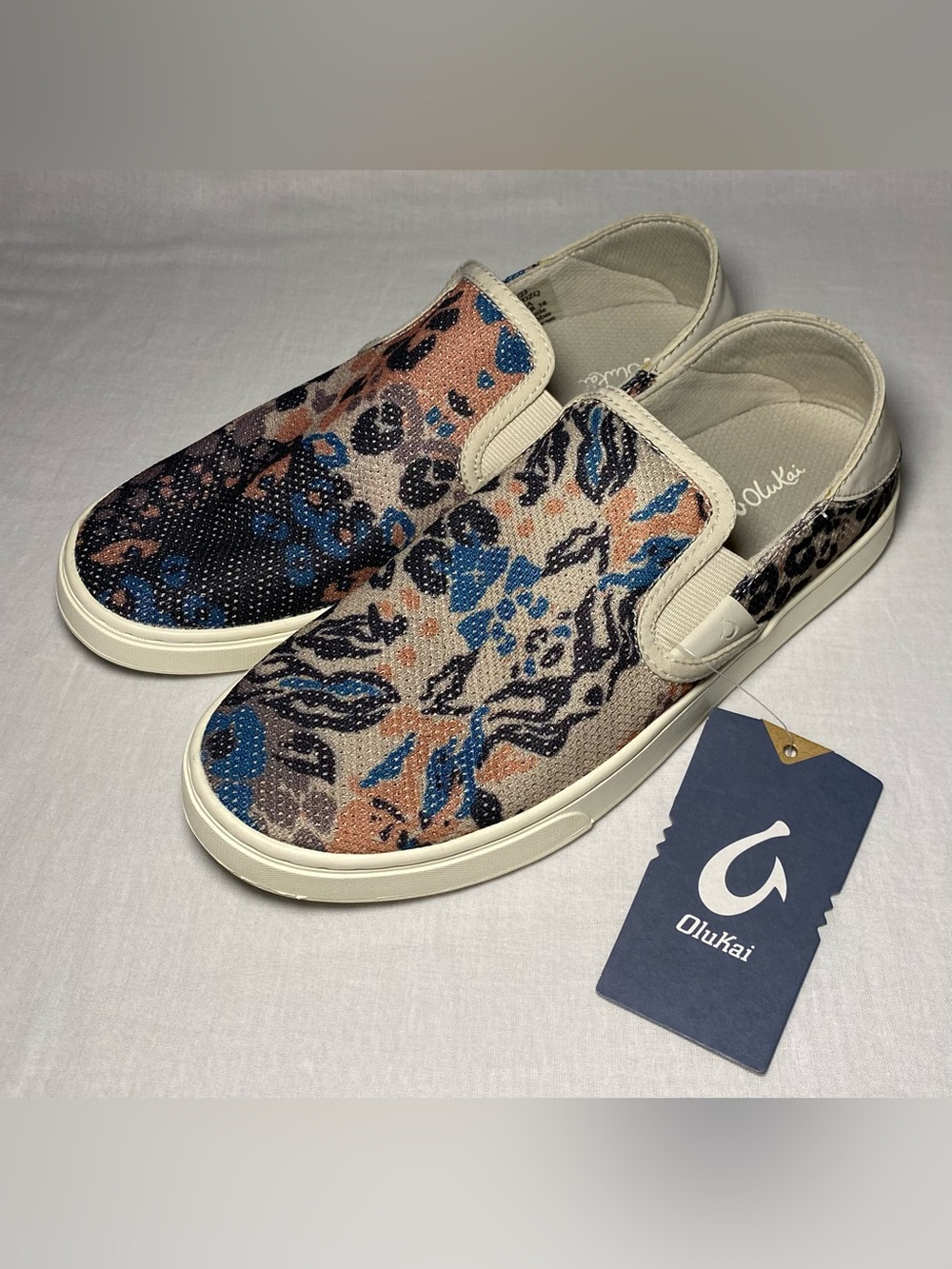 NWT OluKai Womens Pahuea Slip-On Sneakers Shoes Cloudy Multicolored Size 8
